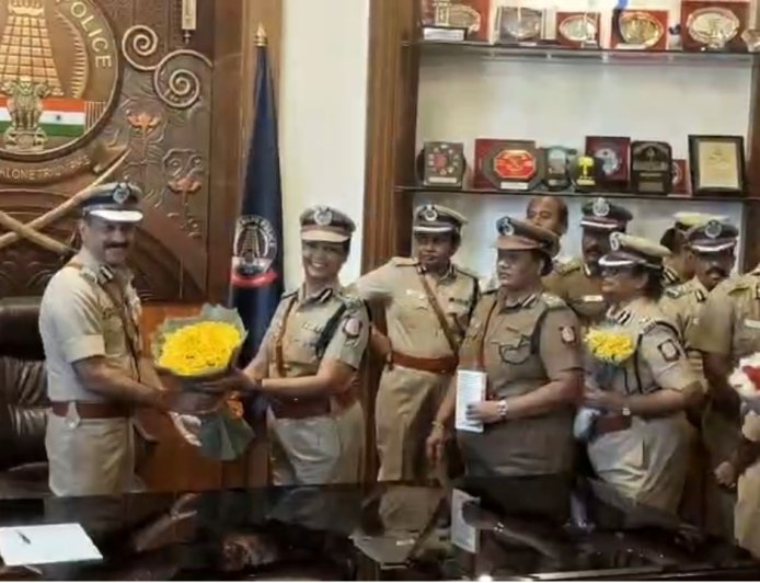 சட்டம் ஒழுங்கு டிஜிபியாக மகேஷ் குமார் அகர்வால் பொறுப்பேற்பு