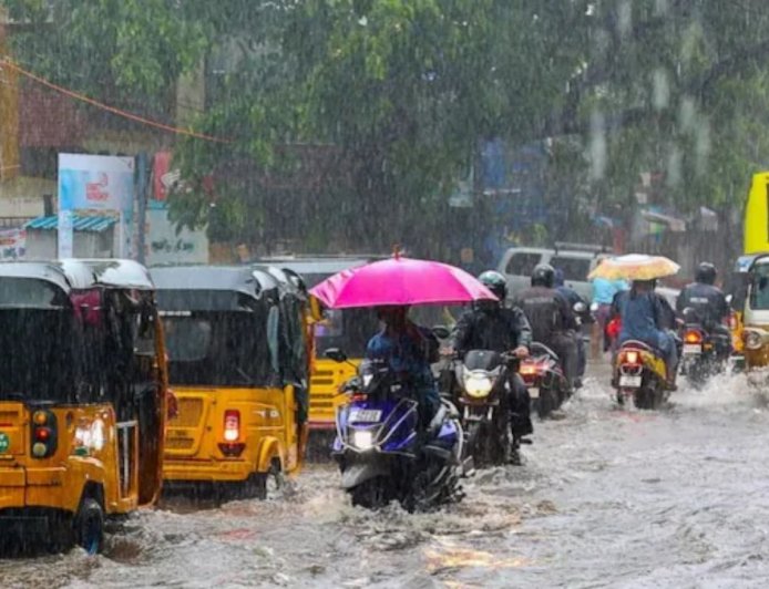 வெயிலுக்கு குட்பை ! சென்னையில் நாளை கனமழை பெய்யும், 3 மாவட்டங்களுக்கு ஆரஞ்ச் அலார்ட் : வானிலை ஆய்வு மையம் 