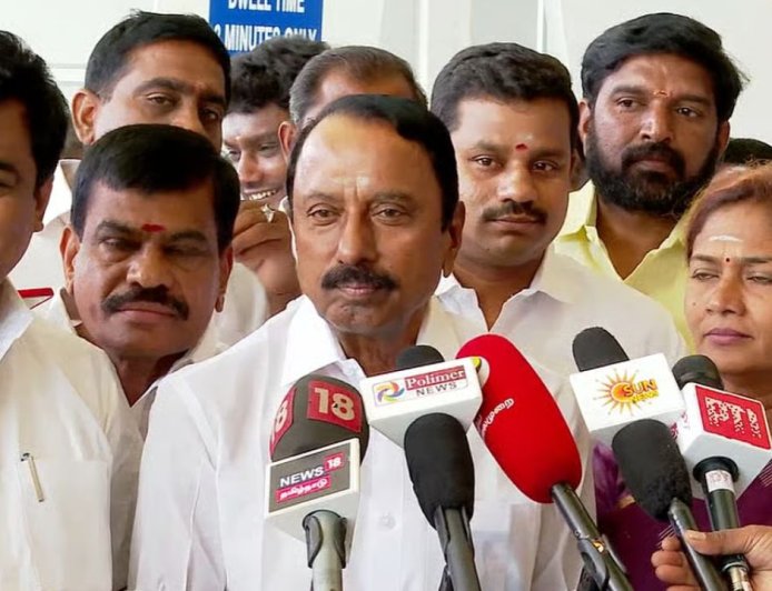 முதல்வர் விஜய் 11-ம் தேதி டெல்லி செல்கிறார் : அமைச்சர் செங்கோட்டையன் தகவல்