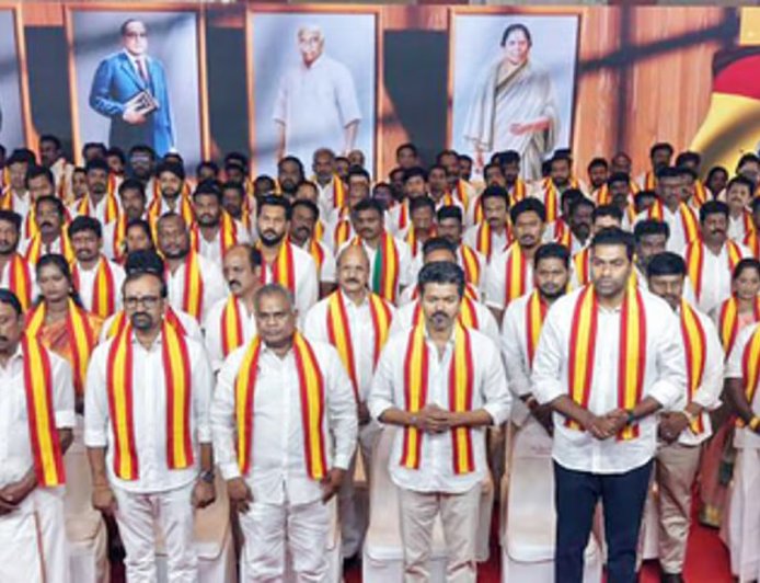தவெக எம்எல்ஏக்கள்  மாவட்ட செயலாளர்கள் கூட்டம்: புஸ்ஸி ஆனந்த் தலைமையில் நடக்கிறது 