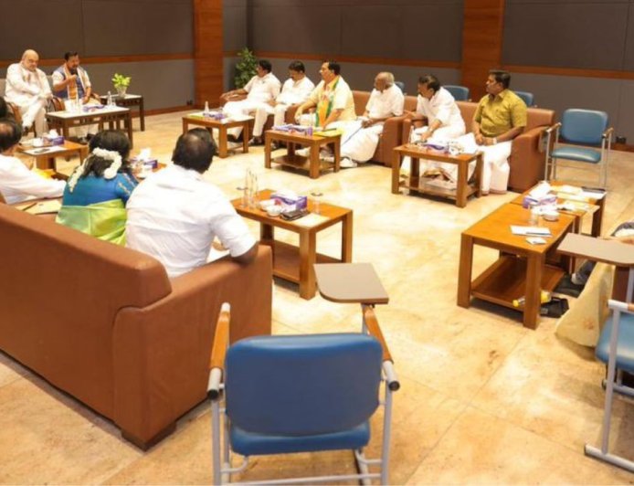 அண்ணாமலை இயக்கத்தில் இணைவதை தடுங்கல்: தமிழக நிர்வாகிகளுக்கு அமித்ஷா அட்வைஸ்