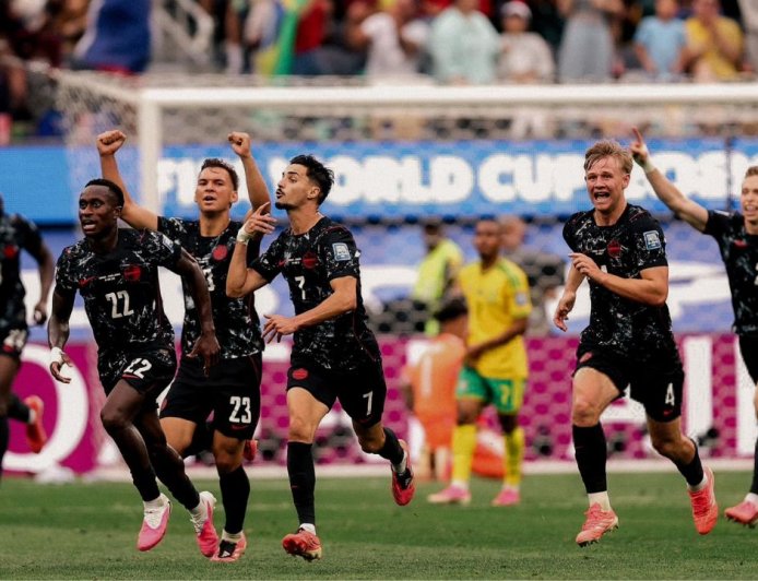 FIFA 2026 FOOT BALL WORLD CUP: தென் ஆப்பிரிக்காவை வீழ்த்தி கனடா சாதனை 