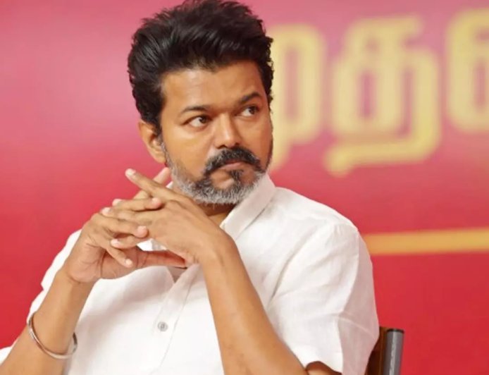 விஜய் அரசின் முதல் 50 நாட்கள்: வியப்புகளும் விமர்சனங்களும் கலந்த அரசியல் பயணம்!