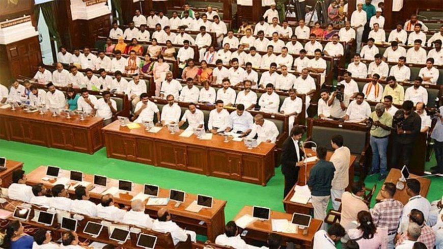 பரபரப்பான அரசியல் சூழலில் தமிழக சட்டசபை ஆளுநர் உரையுடன் நாளை கூடுகிறது: புறக்கணிக்க எதிர்க்கட்சிகள் முடிவு?