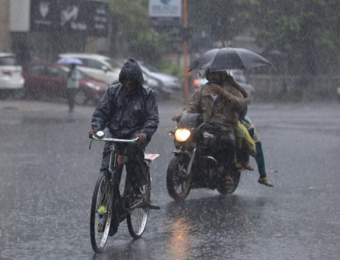 TN Weather: கொட்டி தீர்க்கப்போகும் கனமழை.. வானிலை ஆய்வு மையம் எச்சரிக்கை!