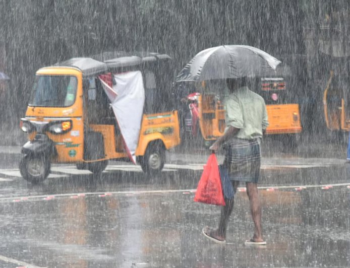 தமிழகத்தில் இன்று கனமழைக்கு வாய்ப்பு.. வானிலை எச்சரிக்கை!