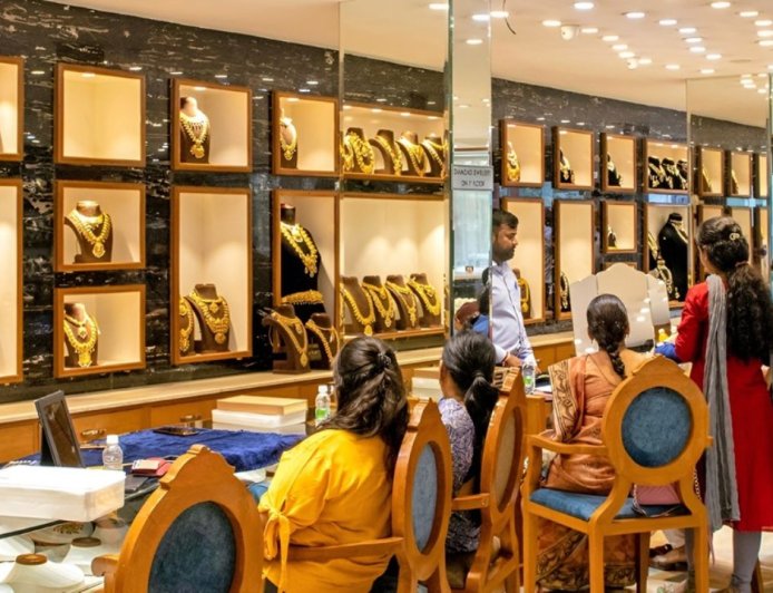 தங்கத்தின் விலை 3-வது நாளாக வீழ்ச்சி! பெண்கள் மகிழ்ச்சி...