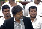 “இந்த ஆதாரம் போதுமா? இன்னும் கொஞ்சம் வேணுமா?” – சர்க்காரியா கமிஷனை கையில் எடுத்த விஜய்..!