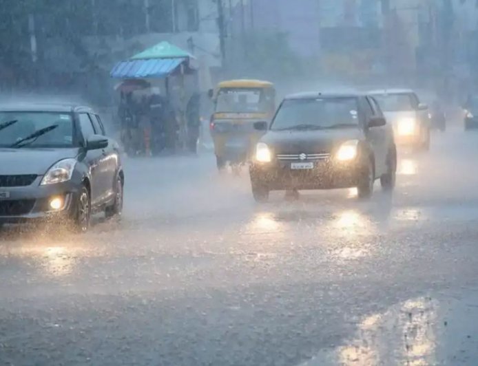 Weather Update: இடி மின்னலுடன் மழைக்கு வாய்ப்பு.. வானிலை மையம் தகவல்!