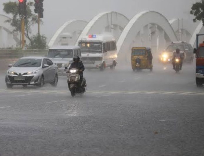 TN Weather:  19 மாவட்டங்களில் இன்று மழை வெளுத்து வாங்கும்.. வானிலை அப்டேட்!