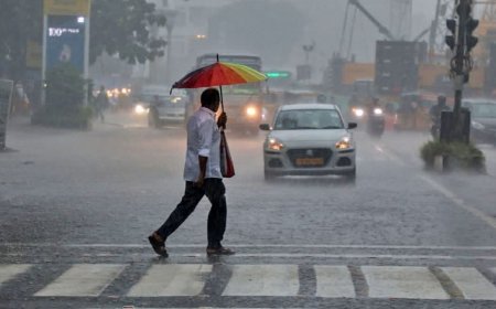 TN Weather: 9 மாவட்டங்களில் இடி மின்னலுடன் மழை வெளுத்து வாங்கும்.. வானிலை மையம் வார்னிங்!